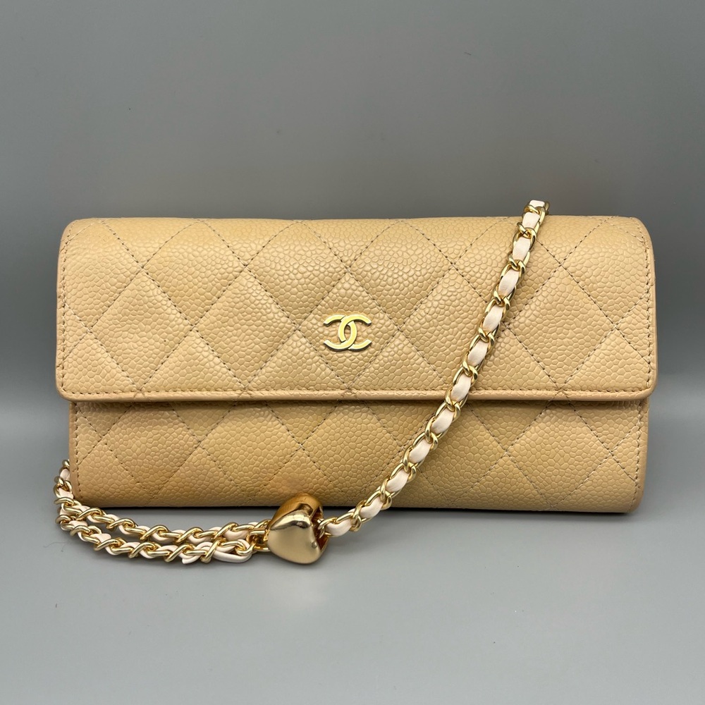 💛CHANEL Quilted Leather Beige Flap Wallet/Clutch💛